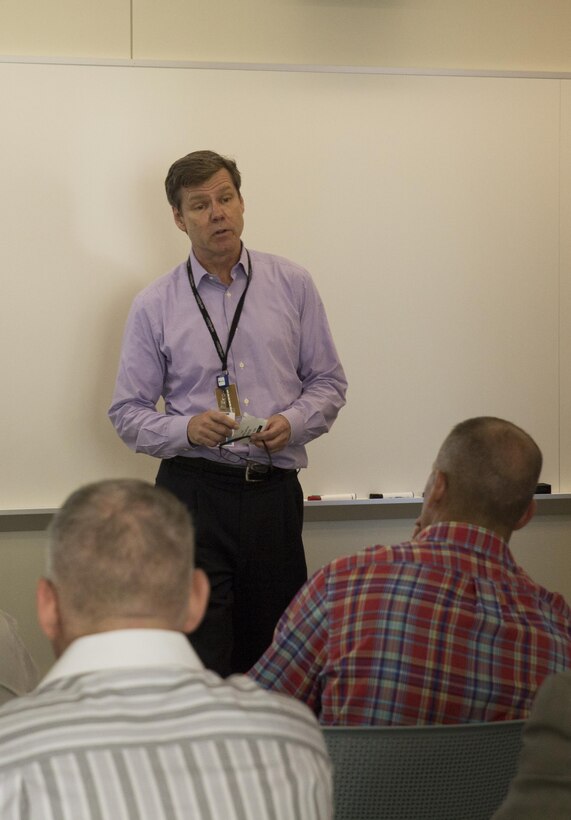Paul Fellowes, Marine Corps and Navy headquarters account executive with Microsoft Federal, briefs Marines with 4th Marine Logistics Group, Marine Forces Reserve, at Microsoft’s San Francisco Sales Office, Sept. 26, 2015. Senior leaders with 4th MLG gathered in San Francisco to discuss leadership challenges within 4th MLG and to learn how civilian corporations apply leadership principles within their organizations. (U.S. Marine Corps photo by Cpl. Ian Leones/Released)