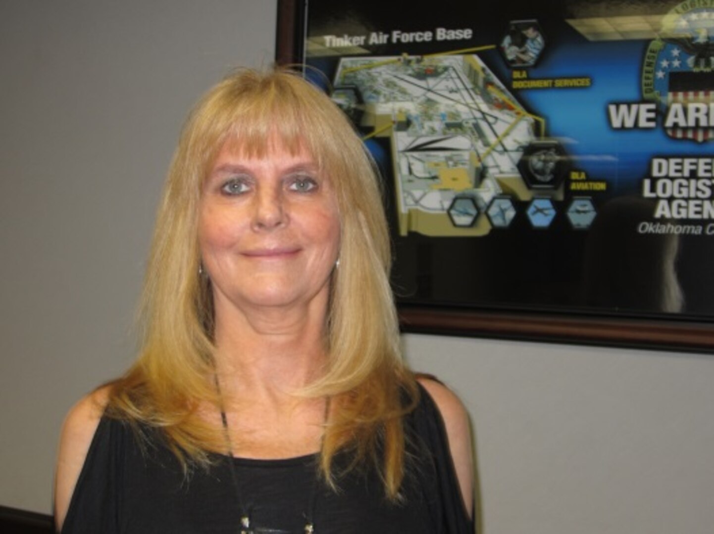 Bikki Queen, administrative assistant at DLA Distribution Oklahoma City, Okla., won Clerical/Administrative Assistant Employee of the Year at the 2015 Public Service Recognition Awards.
