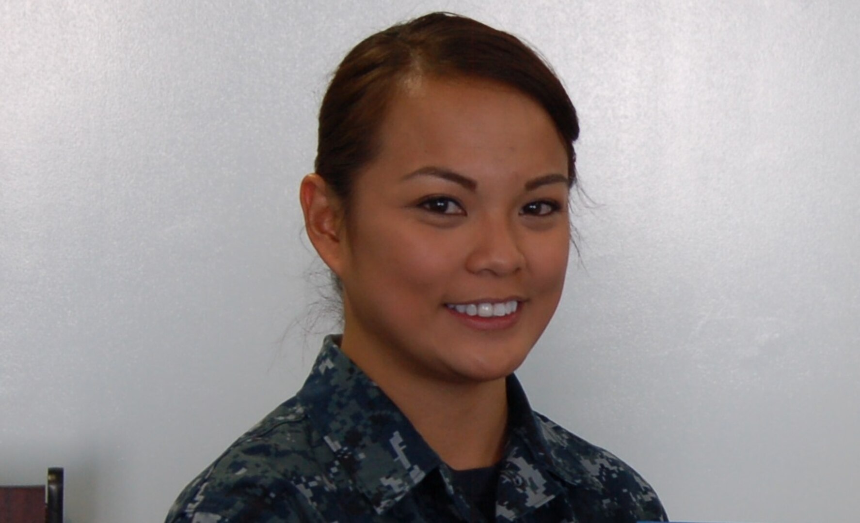 Navy Petty Officer 3rd Class Alyssa Vacho has received the 2014 Global Distribution Excellence: Materiel Management Enlisted Member of the Year award.