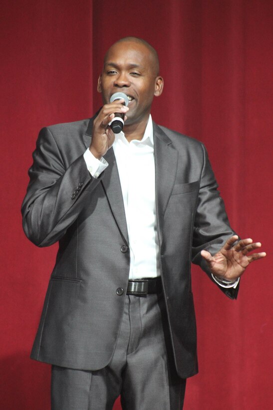 Tech. Sgt. Robert Carter, a member of the 531st Intelligence Squadron at Joint Base San Antonio-Lackland, Texas, was one of three people in the running for 2015 Air Force Entertainer of the  Year honors. (Courtesy photo/Pink Chair Cards & Photography by Gina Marie)