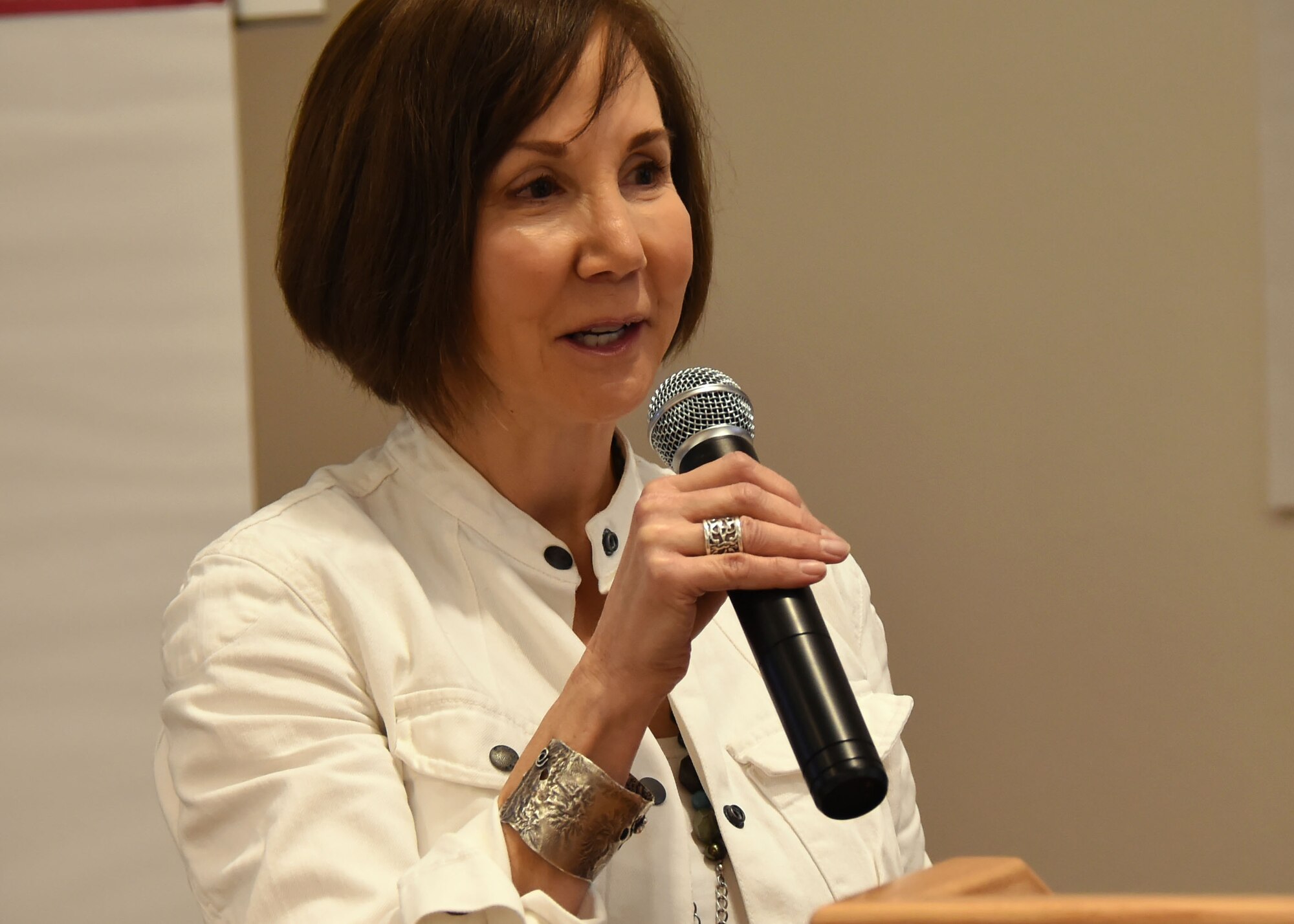Leslie Kennedy, director of Staff at the Space and Missile Systems Center kicks-off the SMC Leadership Offsite held at Fort MacArthur, April 1. (U.S. Air Force photo/Sarah Corrice)