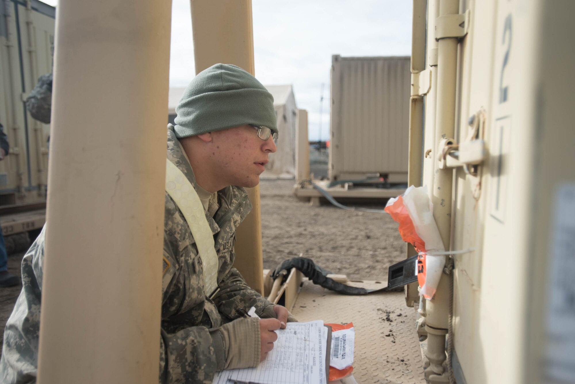 Soldiers from the U.S. Army’s 688th Rapid Port Opening Element move cargo at the forward operating node at Amedee Army Airfield, Calif., on March 9, 2016. The 688th RPOE is working in conjunction with the Kentucky Air National Guard’s 123rd Contingency Response Group and a team from the DU.S. Army Spc. Travis Hoffman, a transportation management coordinator for the 688th Rapid Port Opening Element, documents the arrival of cargo at the forward operating node at Amedee Army Airfield, Calif., on March 9, 2016. The 688th RPOE is working in conjunction with the Kentucky Air National Guard’s 123rd Contingency Response Group and a team from the Defense Logistics Agency to operate Joint Task Force-Port Opening Sangala during a week-long exercise called Operation Lumberjack. The objective of the JTF-PO is to establish an aerial port of debarkation, provide initial distribution capability and set up warehousing for distribution beyond the forward node. (Kentucky Air National Guard photo by Master Sgt. Phil Speck)efense Logistics Agency to operate Joint Task Force-Port Opening Sangala during a week-long exercise called Operation Lumberjack. The objective of the JTF-PO is to establish an aerial port of debarkation, provide initial distribution capability and set up warehousing for distribution beyond the forward node. (Kentucky Air National Guard photo by Master Sgt. Phil Speck)