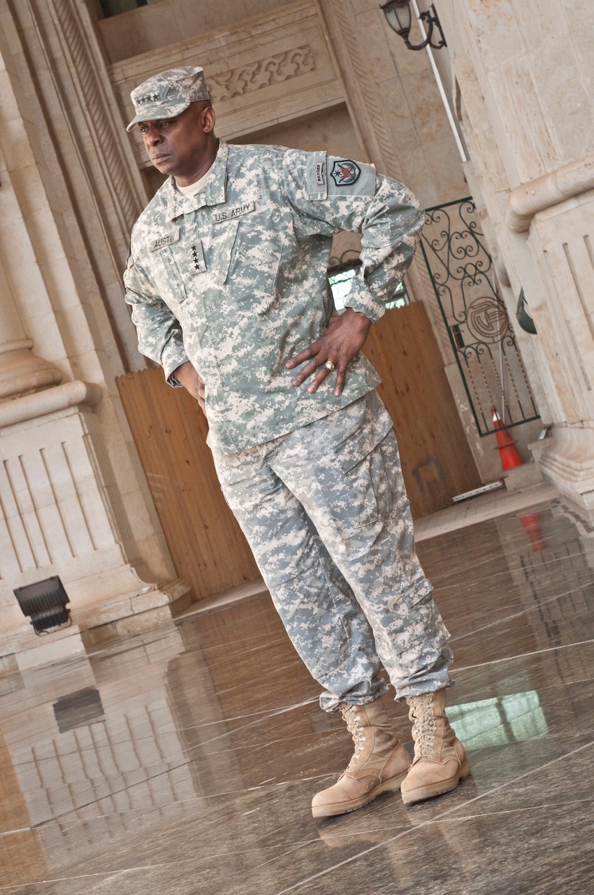 Army Gen. Lloyd J. Austin III, who commanded U.S. Central Command from March 22, 2013, to March 30, 2016, is retiring after 41 years of service. Centcom photo by Army Sgt. Caleb P. Barrieau