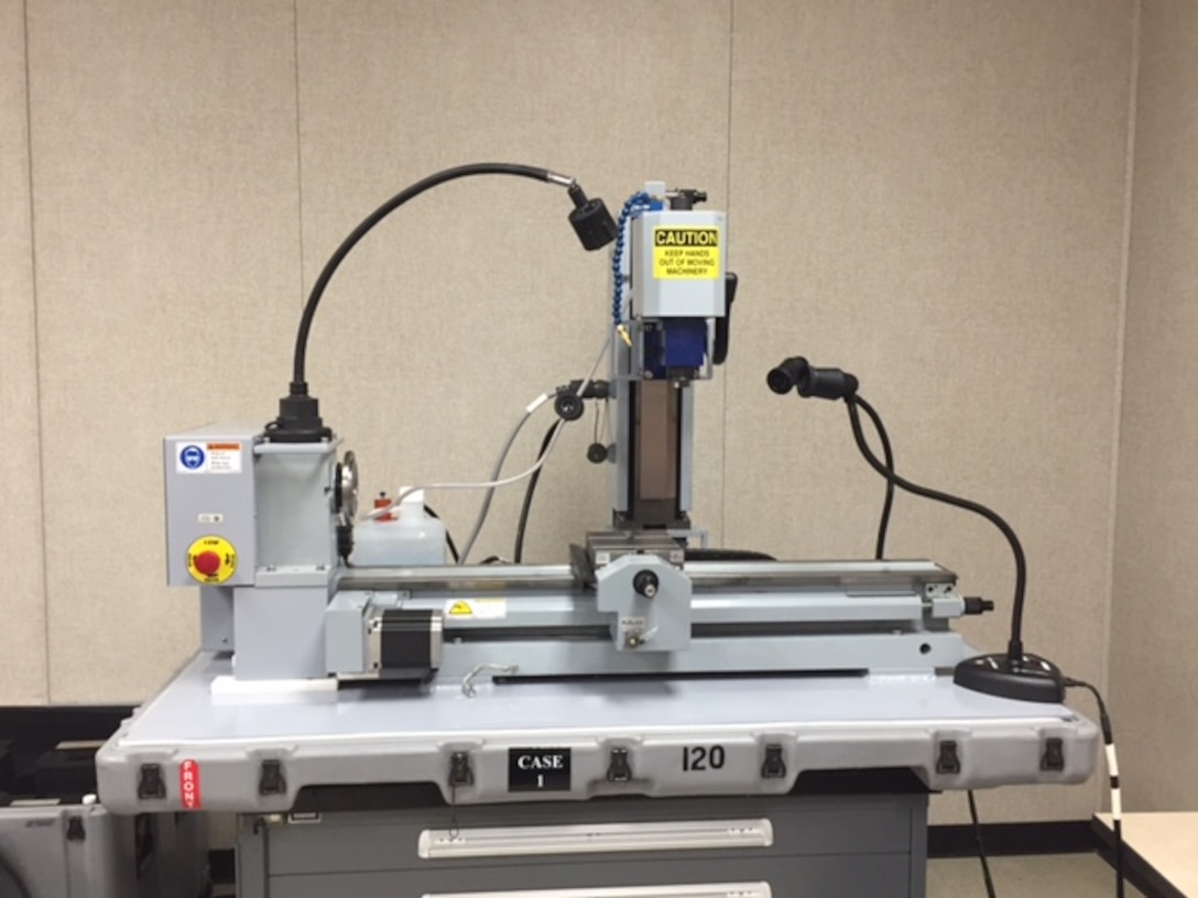 Marines of Explosive Ordnance Disposal Advanced Training Center recently hosted a new equipment training (NET) class for the Remote Fuze Disassembly System (RFDS).  The RFDS is replacing the Mk 121 Mod 0, Mechanical Remote Fuze Disassembly Kit (MRFDK).           
