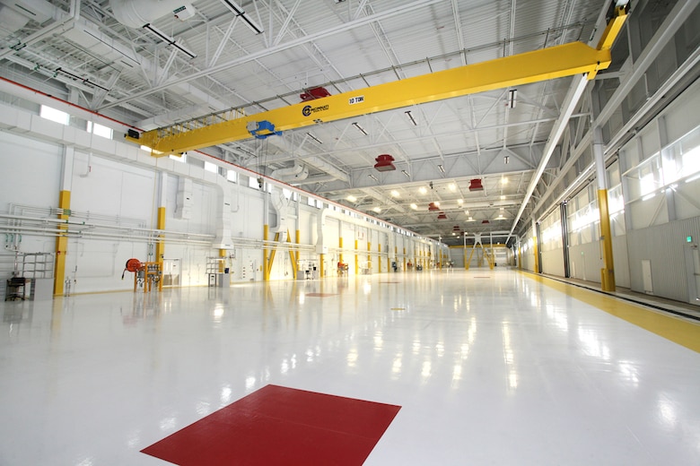 The 10-ton cranes in the 404th Aviation Support Battalion’s Net Zero hangar support the maintenance of the 4th Combat Aviation Brigade’s 113 helicopters, which include CH-47 Chinooks, UH-60 Blackhawks, OH-58 Kiowas and AH-64 Apaches.