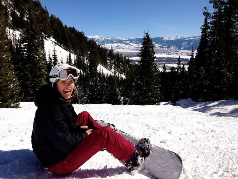 “I couldn’t justify buying a snowboard when I lived in Chicago – it was too far from good mountains,” says Kaitlyn Pascus, a regulatory project manager with the U.S. Army Corps of Engineers Sacramento District. “Now, everyone at home is so jealous when I’m on Snapchat and they say: ‘Hey, weren’t you at that resort last weekend?’ 
