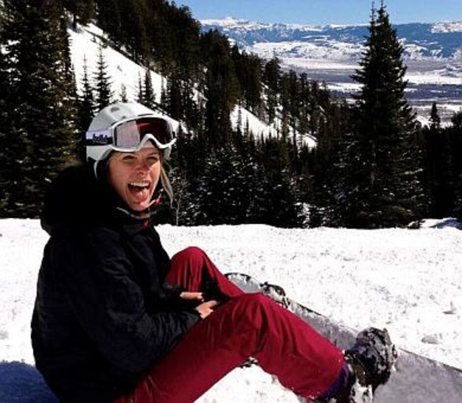 Go West! Regulatory Project Manager Kaitlyn Pascus finds a rewarding job and access to “great powder” in Sacramento District. Read Kaitlyn's story.