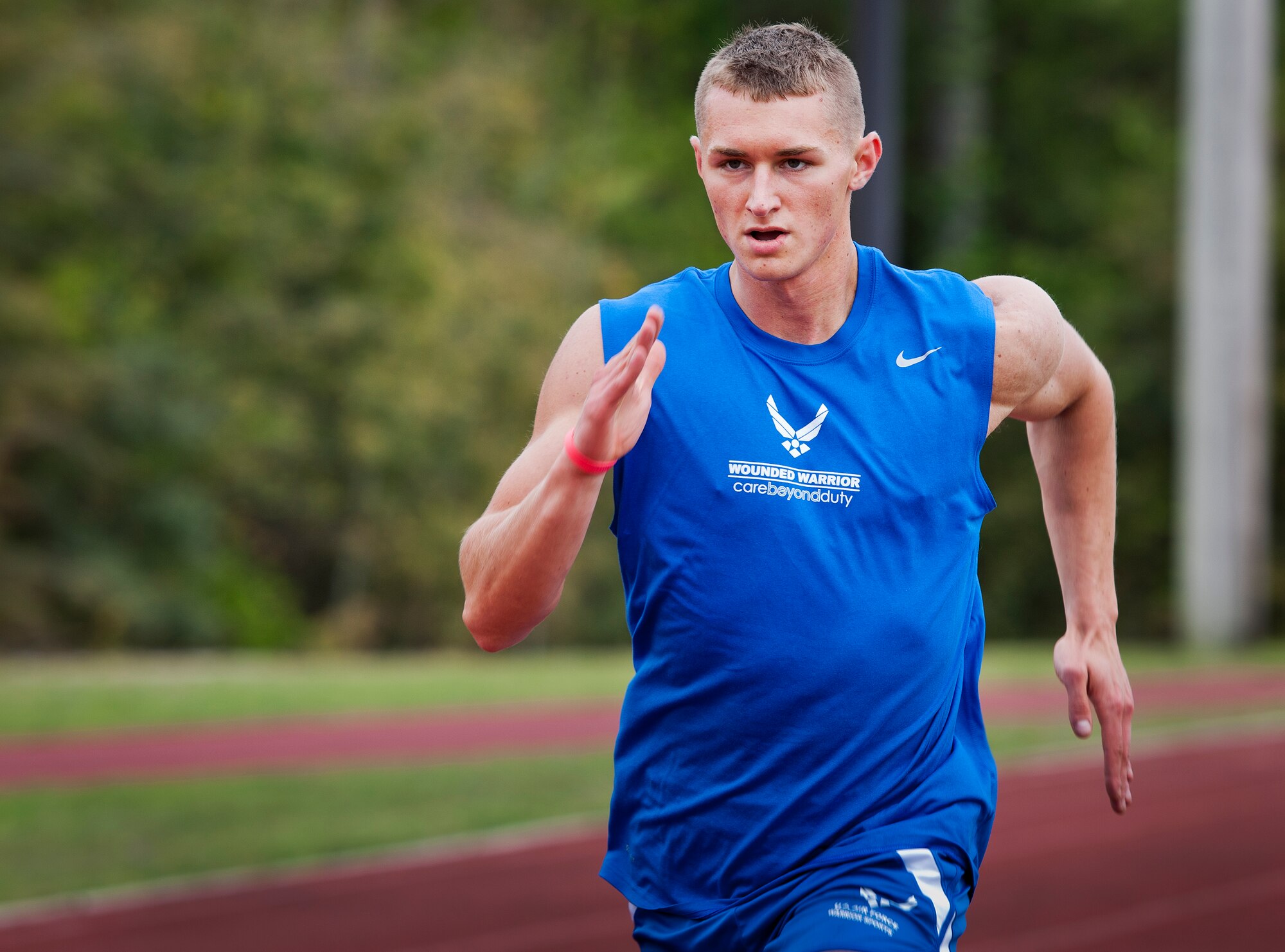 Cody Bakx, a Warrior Games athlete, practice distance running during an afternoon track and field session at the Air Force team’s training camp at Eglin Air Force Base, Fla., April 6. The base-hosted, week-long Warrior Games training camp is the last team practice session before the yearly competition in June. (U.S. Air Force photo/Samuel King Jr.)