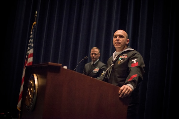 160407-N-UH963-336.jpg