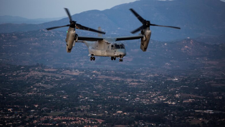 An MV-22B Osprey with Marine Medium Tiltrotor Squadron 364 “Purple Foxes” flies over Southern California, April 5. Marines with VMM-364 and VMM-165 “White Knights” conducted division confined area landings before returning to their air stations. 