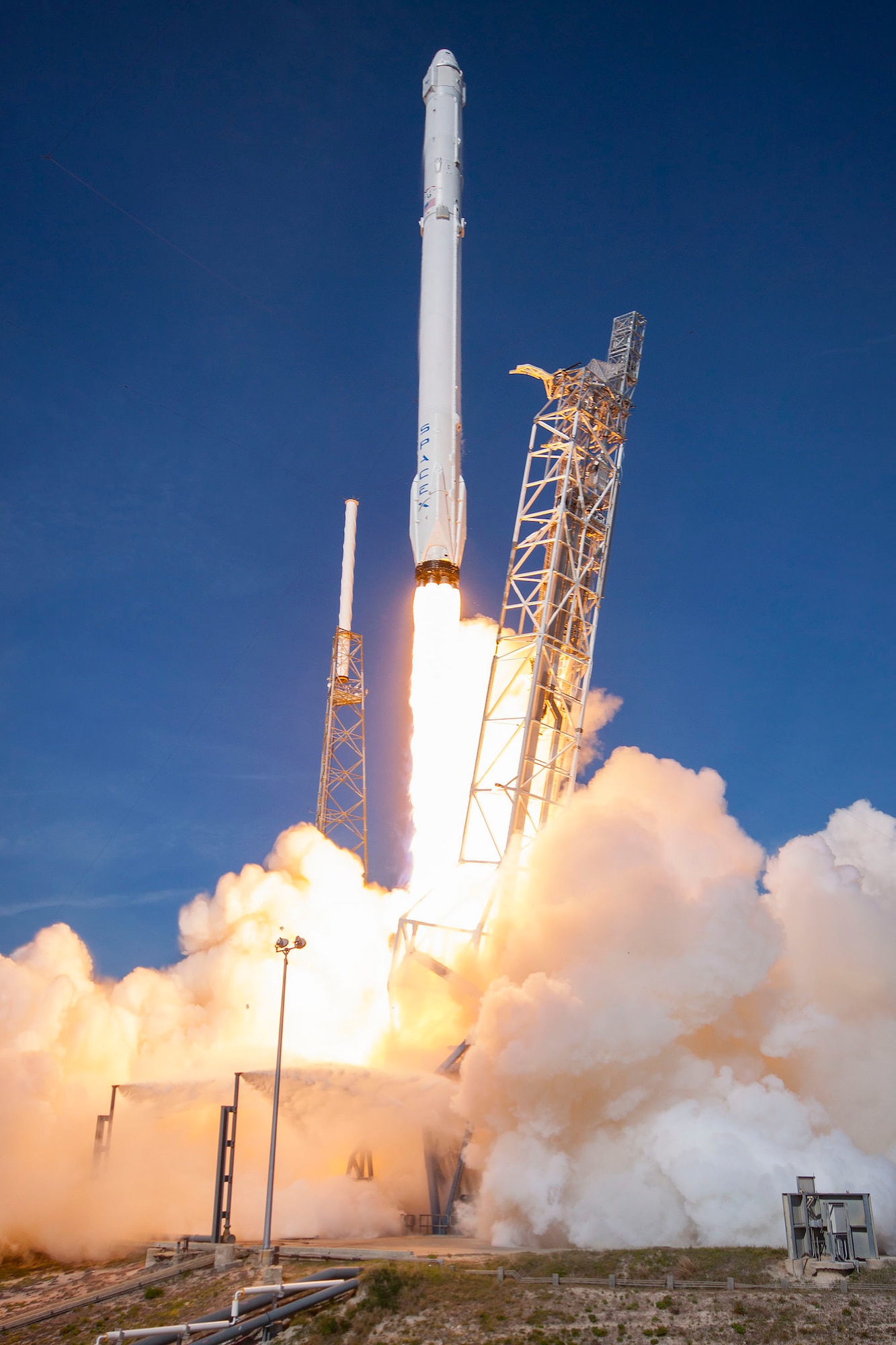The 45th Space Wing supported SpaceX’s successful launch of a Falcon 9 Dragon spacecraft headed to the International Space Station from Space Launch Complex 40 at Cape Canaveral Air Force Station April 8 at 4:43 p.m. ET. This is the seventh major launch operation for the Eastern Range this year, and this launch is the eighth contracted mission by SpaceX under NASA’s Commercial Resupply Services contract. (Courtesy photo by SpaceX)