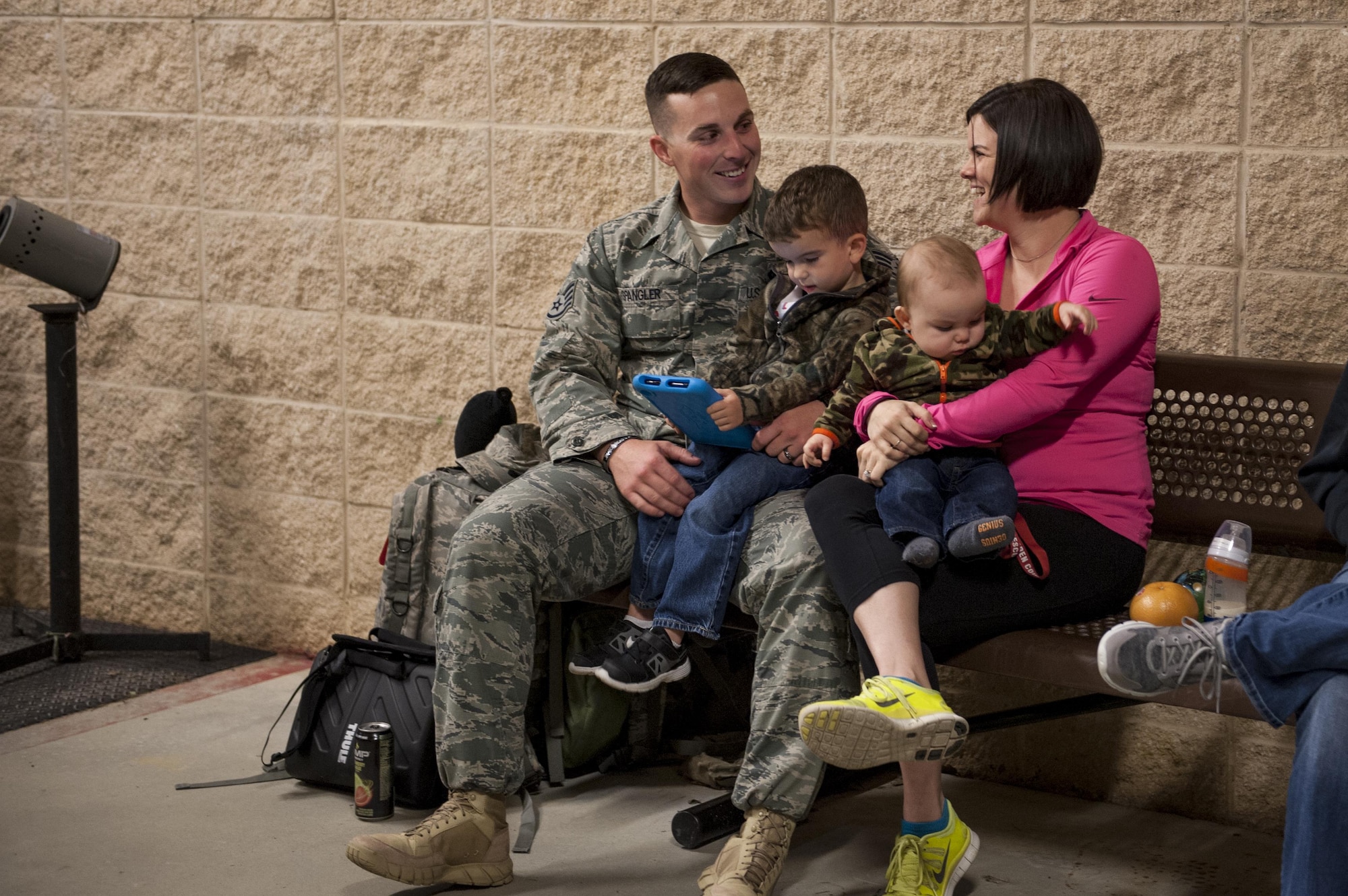 U.S. Air Force Staff Sgt. Douglas Spangler, 822d Base Defense Squadron fire team leader, spends time with his family before departing for a deployment, April 18, 2016, at Moody Air Force Base, Ga. The 822d BDS provides fully-integrated, highly capable and responsive forces to protect Air Expeditionary Forces around the globe at a moment’s notice. (U.S. Air Force photo by Airman 1st Class Lauren M. Hunter/Released)

