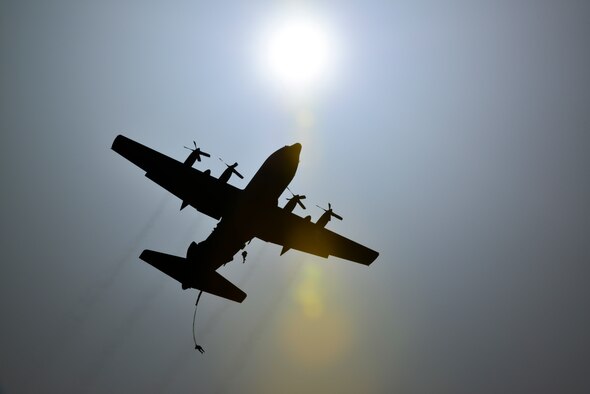 U.S. Army Soldiers and NATO service members participate in a jump exchange prior to Saber Junction 16, April 5, 2016, at Aviano Air Base, Italy. The exercise involved the 173rd Airborne Brigade and 16 allied and European nations conducting land operations in a joint, combined environment and to promote interoperability with participating nations. (U.S. Air Force photo by Airman 1st Class Cory W. Bush/Released)