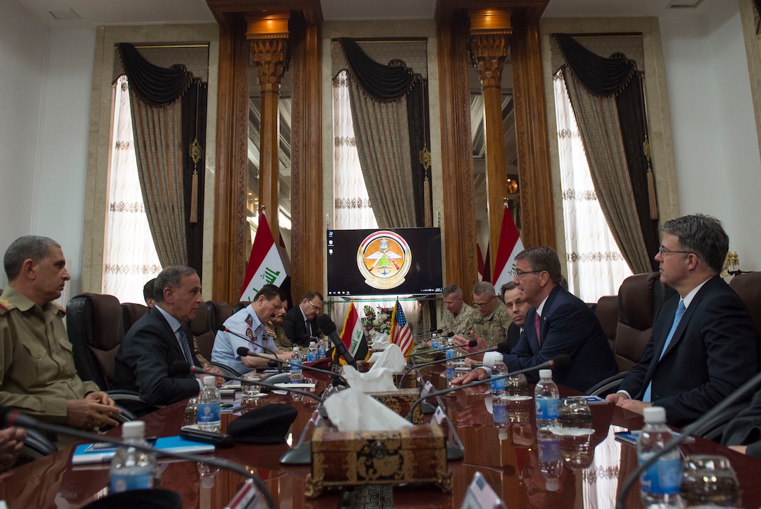 Defense Secretary Ash Carter, second from right, meets with Iraqi Defense Minister Khaled al-Obaidi in Baghdad, April 18, 2016. DoD photo by Senior Master Sgt. Adrian Cadiz