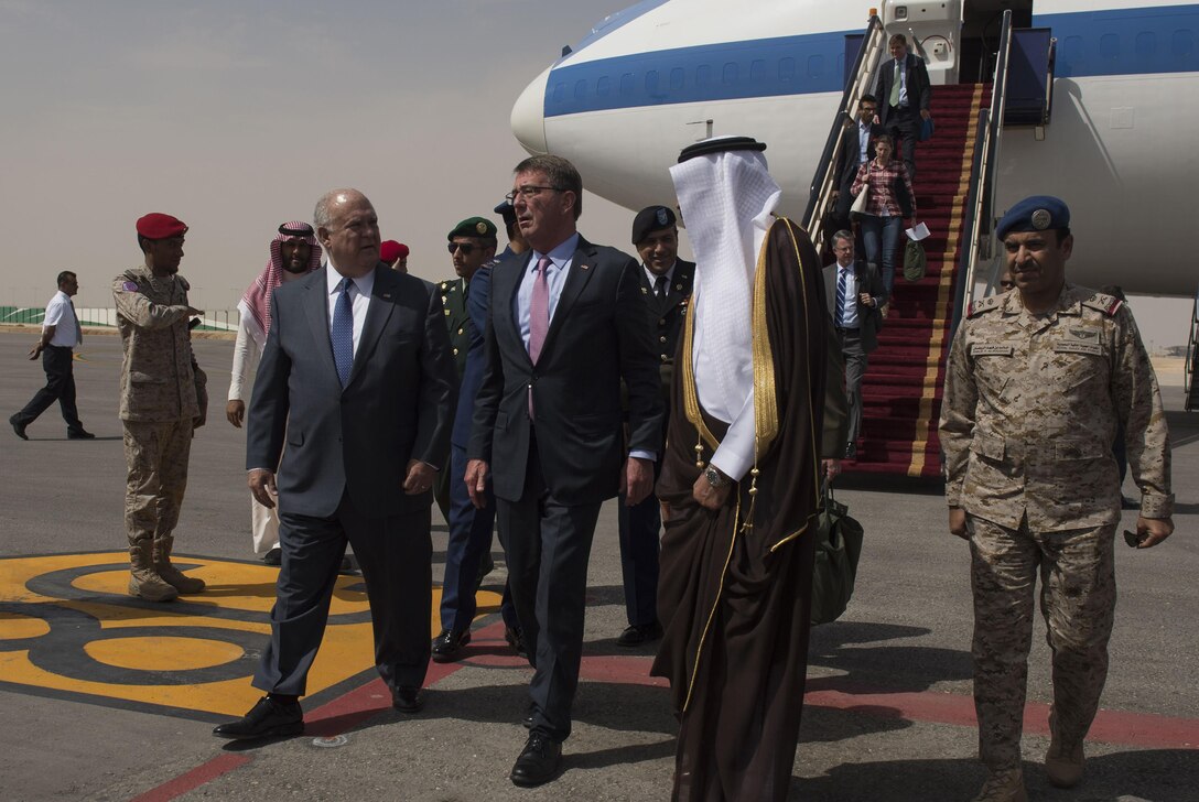 Defense Secretary Ash Carter arrives in Riyadh, Saudi Arabia, April 19, 2016. Carter is visiting Saudi Arabia to help accelerate the lasting defeat of the Islamic State of Iraq and the Levant, and participate in the U.S. Gulf Cooperation Council defense meeting. Photo by Air Force Senior Master Sgt. Adrian Cadiz