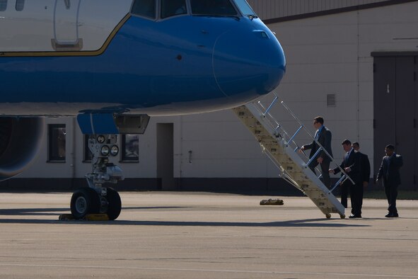 Members of the National Airborne Operations Center’s security detail board the plane after it’s refueled April 19, 2016, at Ramstein Air Base, Germany. Also known as the Boeing E-4 Advanced Airborne Command Post, the NAOC is designed to provide a survivable platform to conduct war operations in the event of a nuclear attack. (U.S. Air force photo/Airman 1st Class Lane T. Plummer)