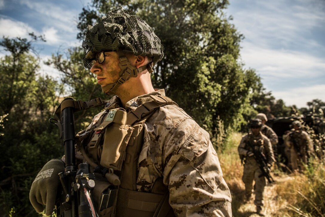 MARINE CORPS BASE CAMP PENDLETON, Calif. – Lance Cpl. Wesley Craddock, automatic rifleman, Company K, 3rd Battalion, 1st Marine Regiment, 1st Marine Division, patrols his way to his squad’s first objective during squad tactics training at Camp Pendleton April 19, 2016. The training focused on basic combat marksmanship and communication within squads. Craddock is 22 years old and is from Detroit. (U.S. Marine Corps photo by Sgt. Emmanuel Ramos/Released)