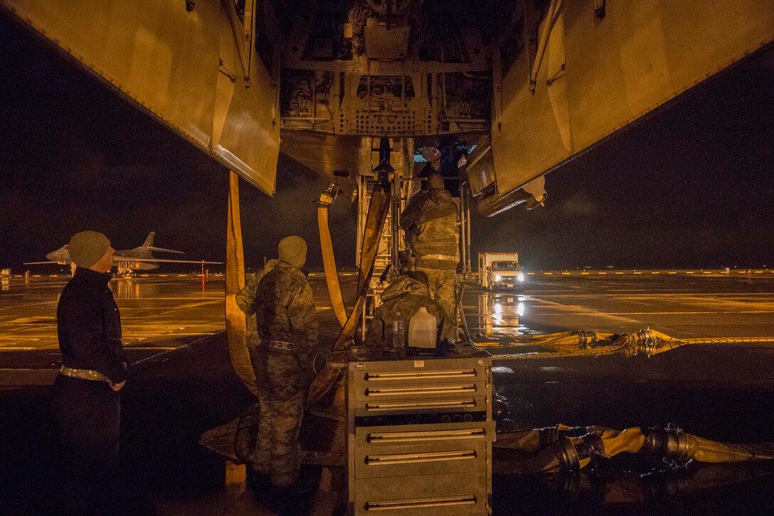 Airmen assigned to the 7th Maintenance Group work on a B-1B Lancer’s hydraulic fuel line April 12, 2016, at Dyess Air Force Base, Texas, during Exercise Constant Vigilance 16. CV16 is an exercise conducted to test Air Force Global Strike Command’s ability to support conventional and nuclear missions. (U.S. Air Force Photo by Airman 1st Class Austin Mayfield/Released)