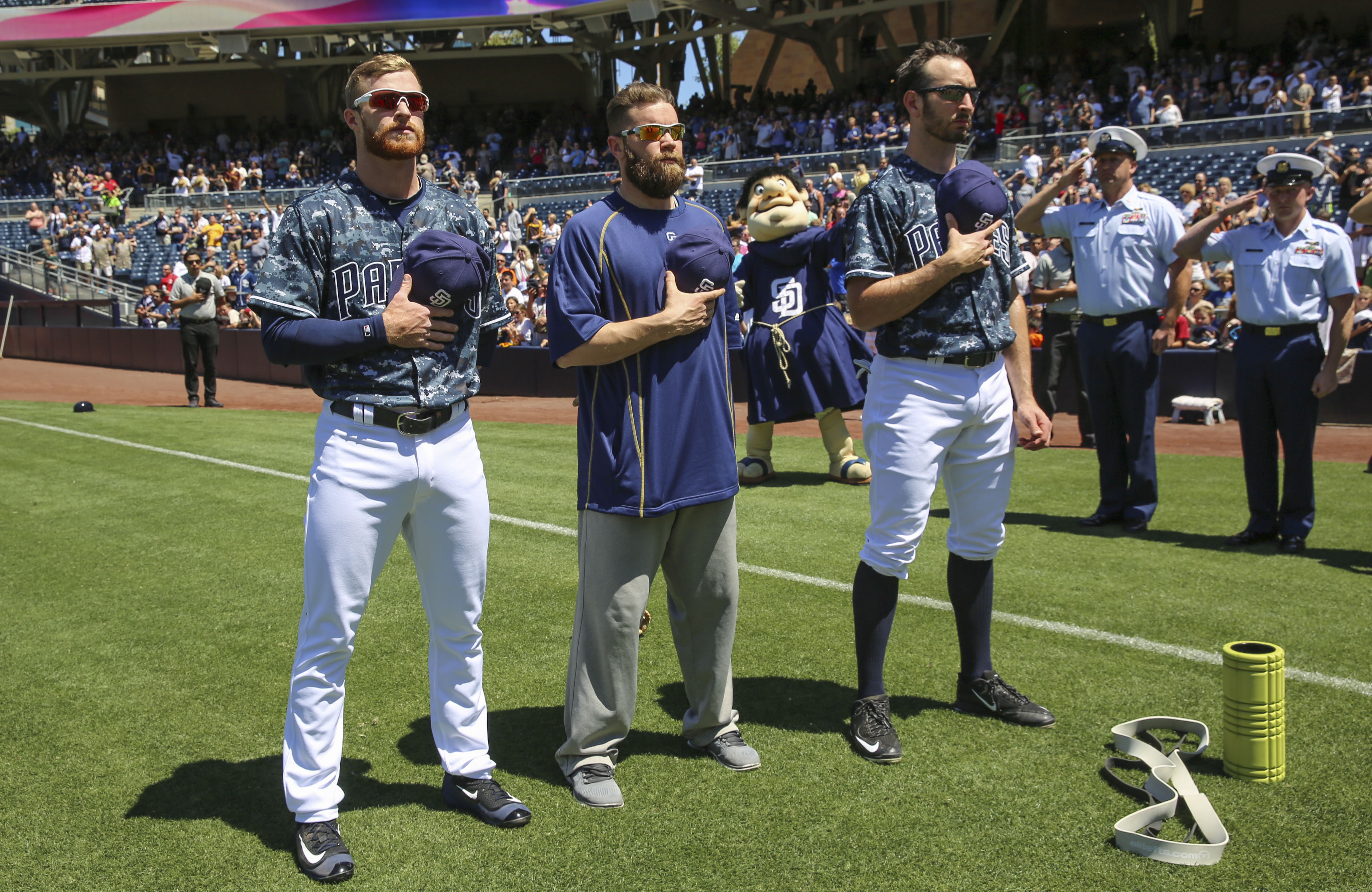 san diego padres military jersey