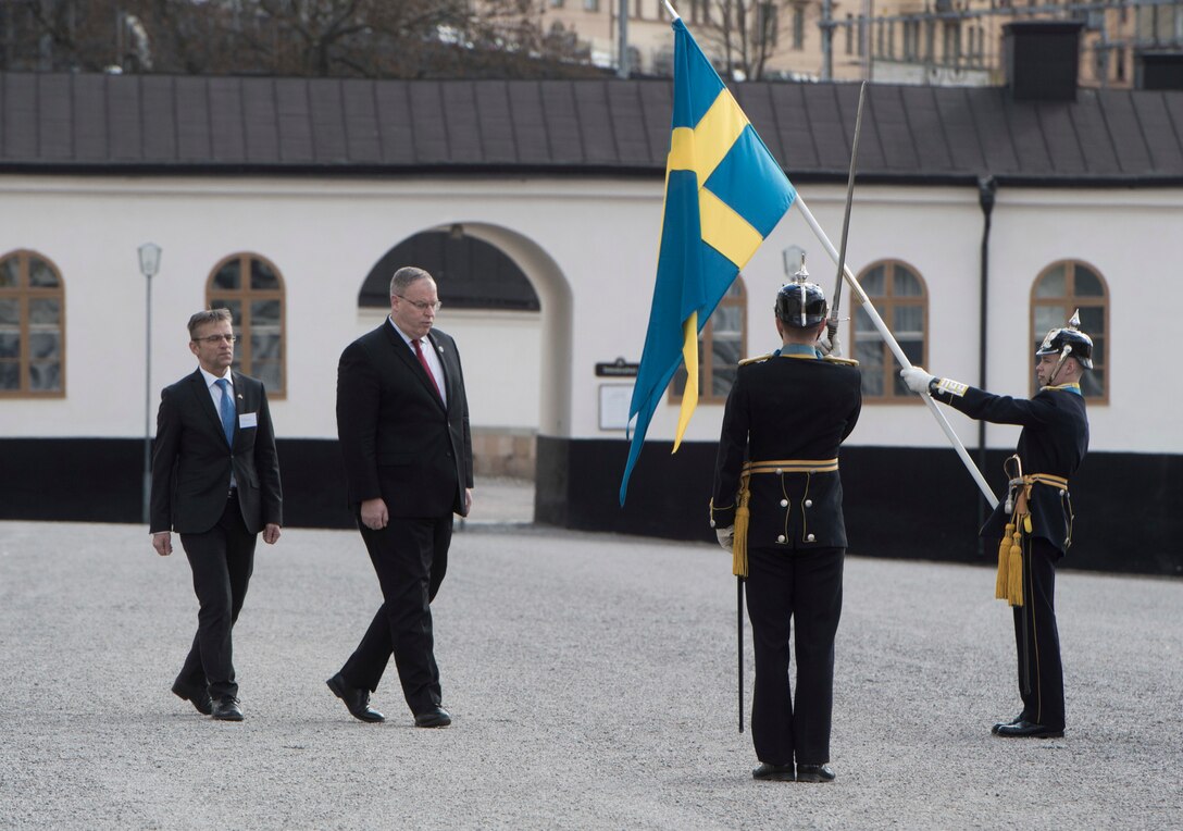 Deputy Defense Secretary Bob Work inspects Swedish troops with Swedish State Secretary Jan Salestrand in Stockholm, April 26, 2016. Work is in Sweden to strengthen and reassure alliances in the Baltic and Nordic regions. DoD photo by Navy Petty Officer 1st Class Tim D. Godbee