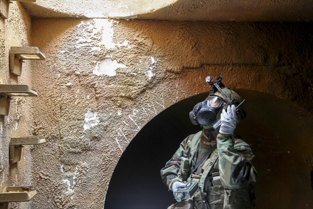 A U.S. soldier searches tunnels for simulated contaminated samples during exercise Saber Junction 16 at the U.S. Army’s Joint Multinational Readiness Center in Hohenfels, Germany, April 19, 2016. Saber Junction 16 is a certification exercise designed to evaluate readiness to conduct unified land operations and promote multinational interoperability. Army photo by Staff Sgt. Billy Brothers-Rodrigues