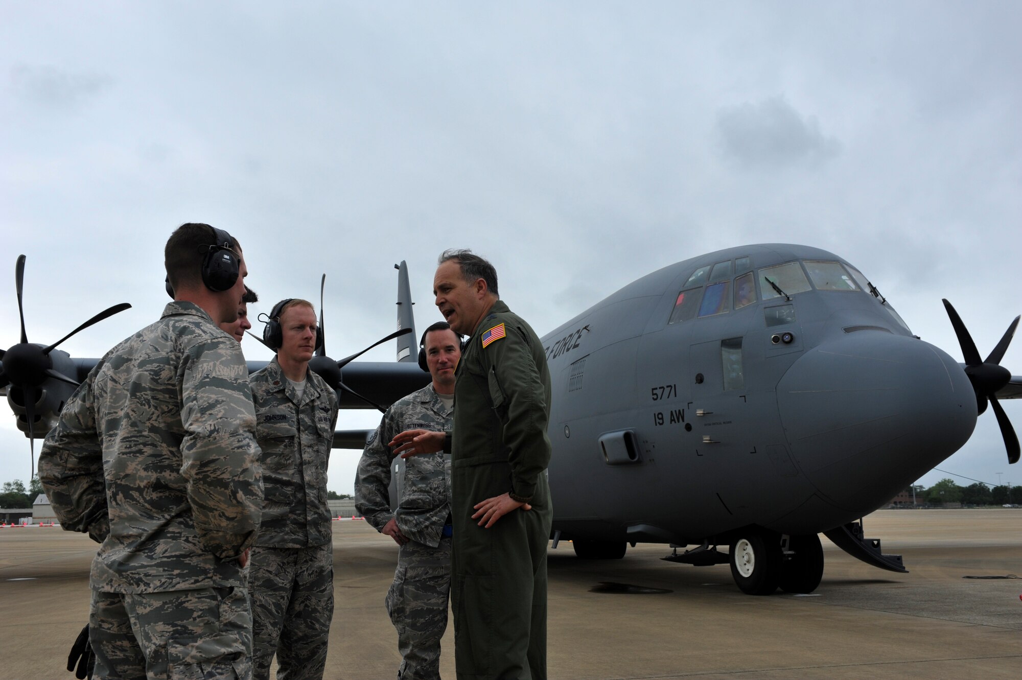U.S. Air Force Maj. Gen. Jerry Martinez, Air Mobility Command Director of Operations, discuss the importance on leadership in a deployed location with the 621st Contingency Response Support Squadron commander and his staff, April 18, 2016, at Fort Polk, La., during Green Flag 16-06.  The Royal Australian Air Force, Royal New Zealand Air Force and U.S. Air Force train during Green Flag Little Rock to ensure all aircrew can effectively communicate. (U.S. Air Force photo by Staff Sgt. Jeremy McGuffin)