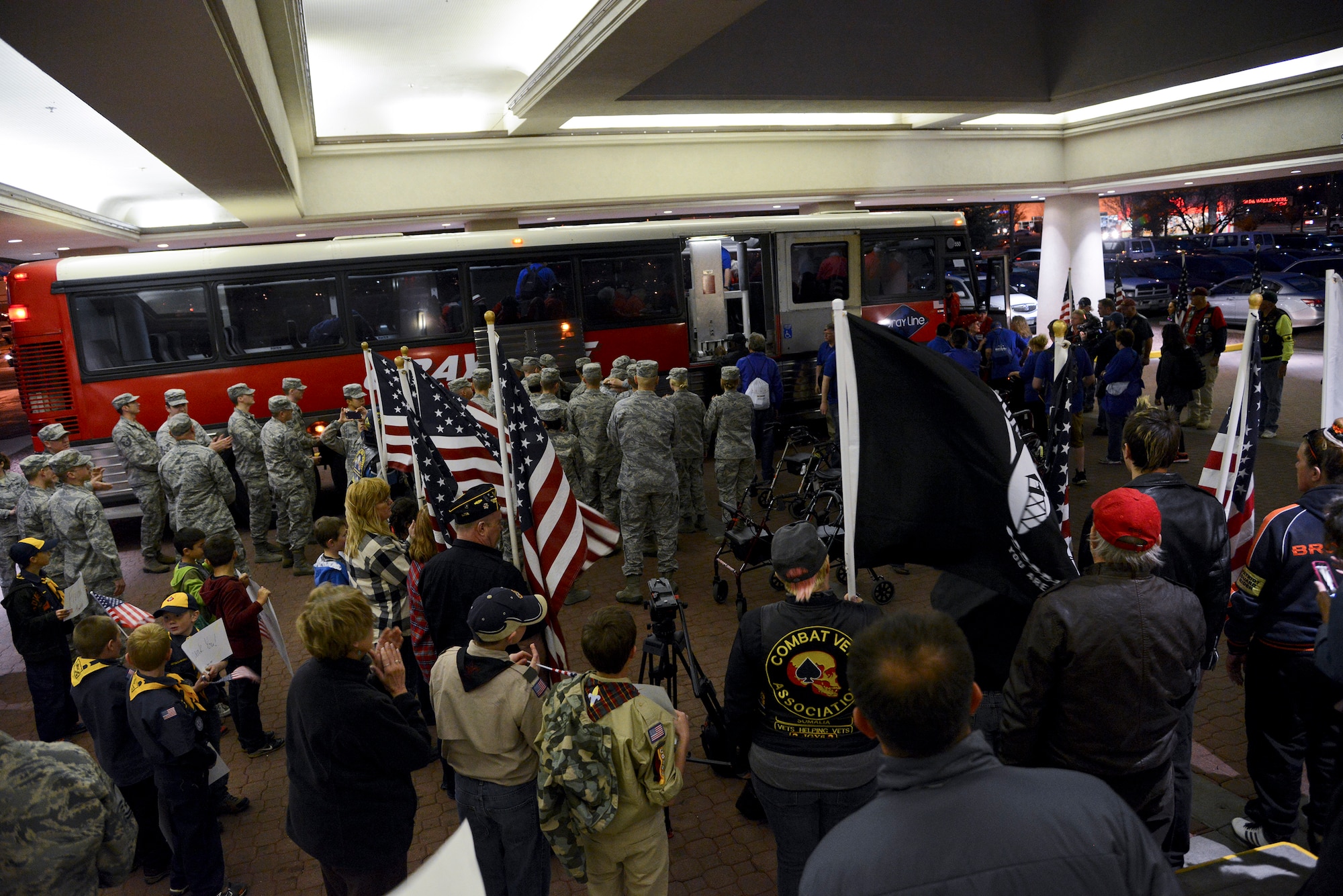 COLORADO SPRINGS, Colo. – Volunteers from the Air Force Sergeants Association welcome home a group of veterans April 23, 2016 from a trip to Washington, D.C. as part of the Honor Flight program. Honor Flight transports veterans to Washington, D.C. to visit and reflect at the memorials. (U.S. Air Force photo by Master Sgt. Jared Marquis)