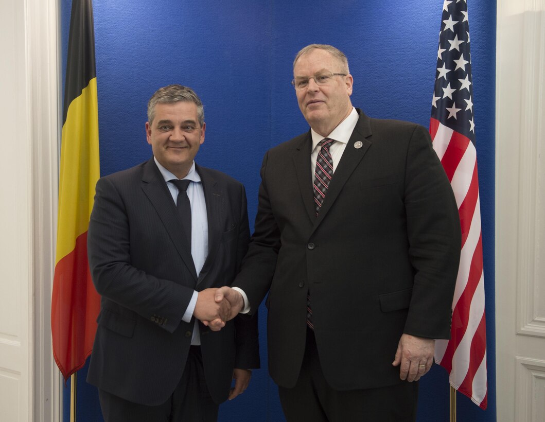 Deputy Defense Secretary Bob Work stands for a photo with Belgian Defense Minister Steven Vandeput in Brussels, April 28, 2016. DoD photo by Navy Petty Officer 1st Class Tim D. Godbee