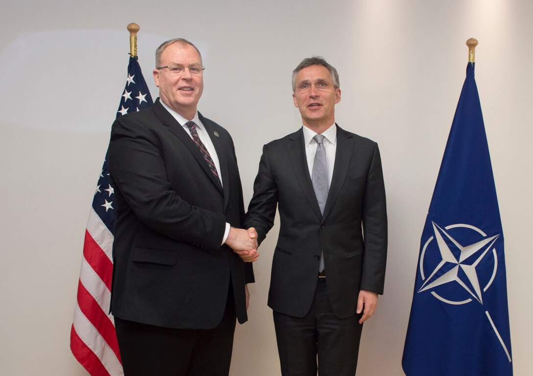Deputy Defense Secretary Bob Work stands for a photo with NATO Secretary General Jens Stoltenberg at NATO headquarters in Brussels, April 28, 2016. DoD photo by Navy Petty Officer 1st Class Tim D. Godbee