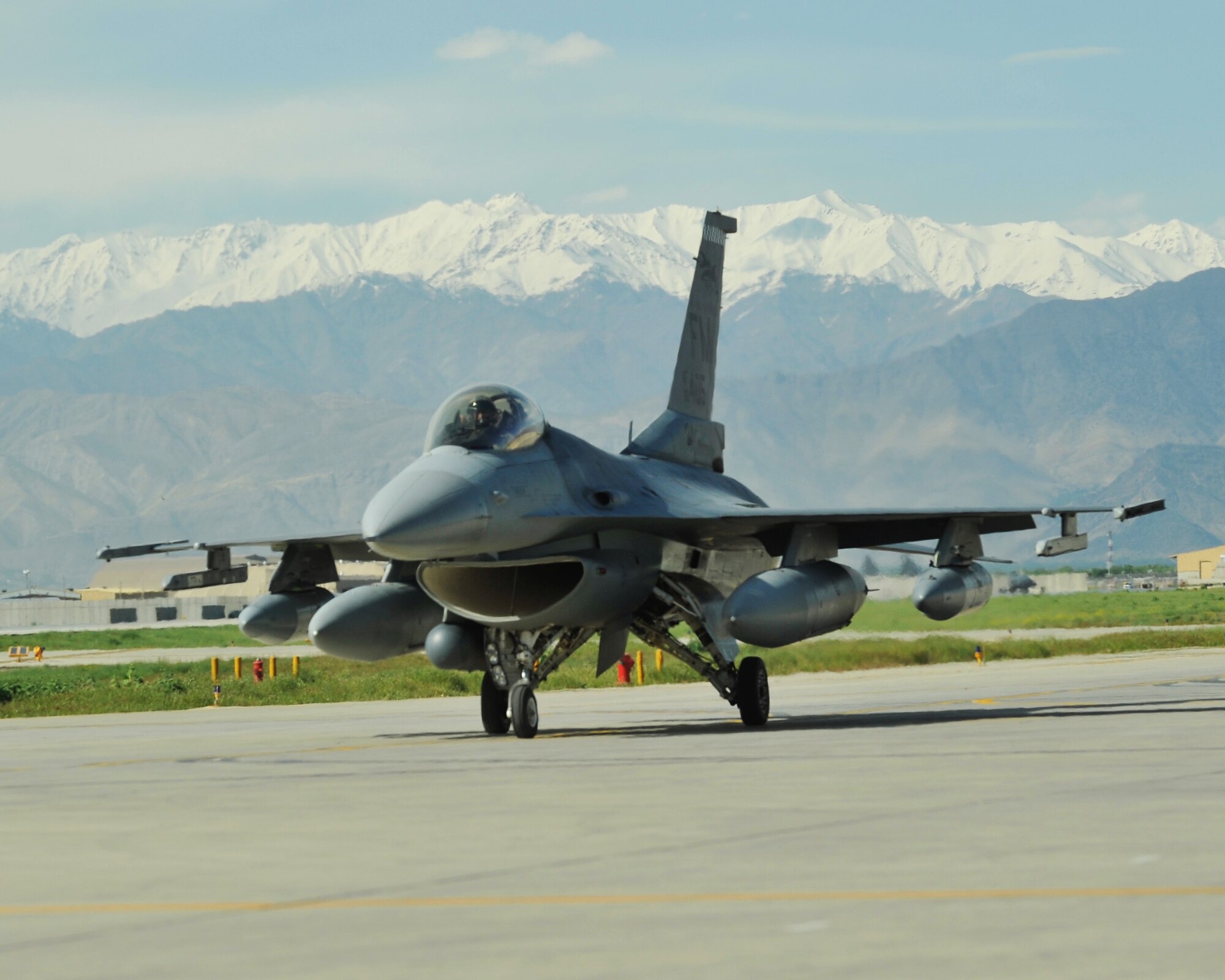 An F-16 Fighting Falcon from the 457th Expeditionary Fighter Squadron arrives at Bagram Airfield, Afghanistan, 27 April, 2016. The 457th EFS is responsible for providing close air support throughout Afghanistan in support of Operation Freedom's Sentinel. (U.S. Air Force photo by Capt. Korey Fratini/released)