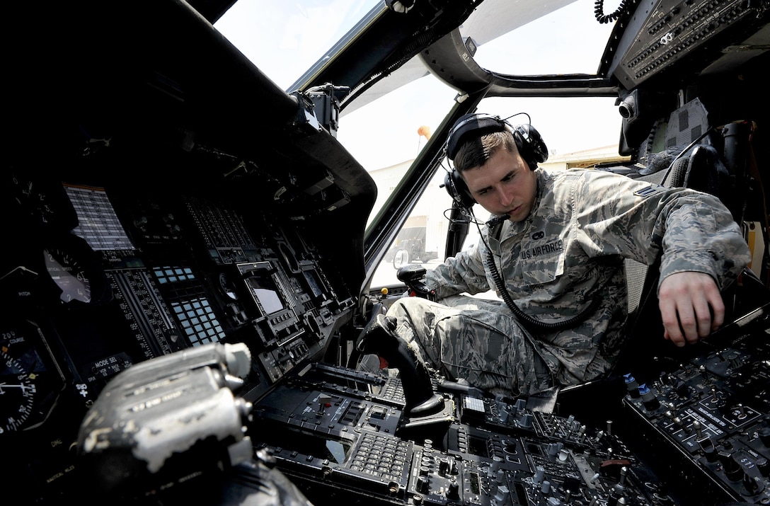 Maintainers ensure HH-60 flight