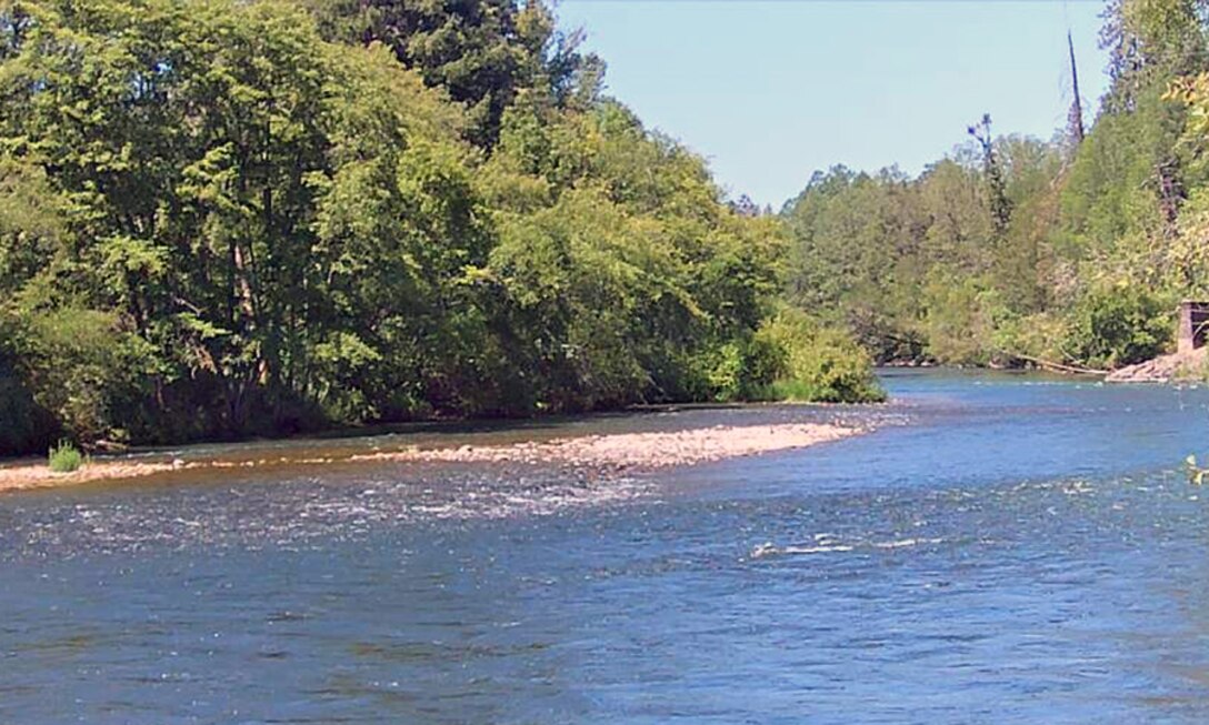 View from camera near the Rogue River Nature Center at McGregor Park, just downstream of Lost Creek Lake and the Cole M. Rivers Fish Hatchery. 