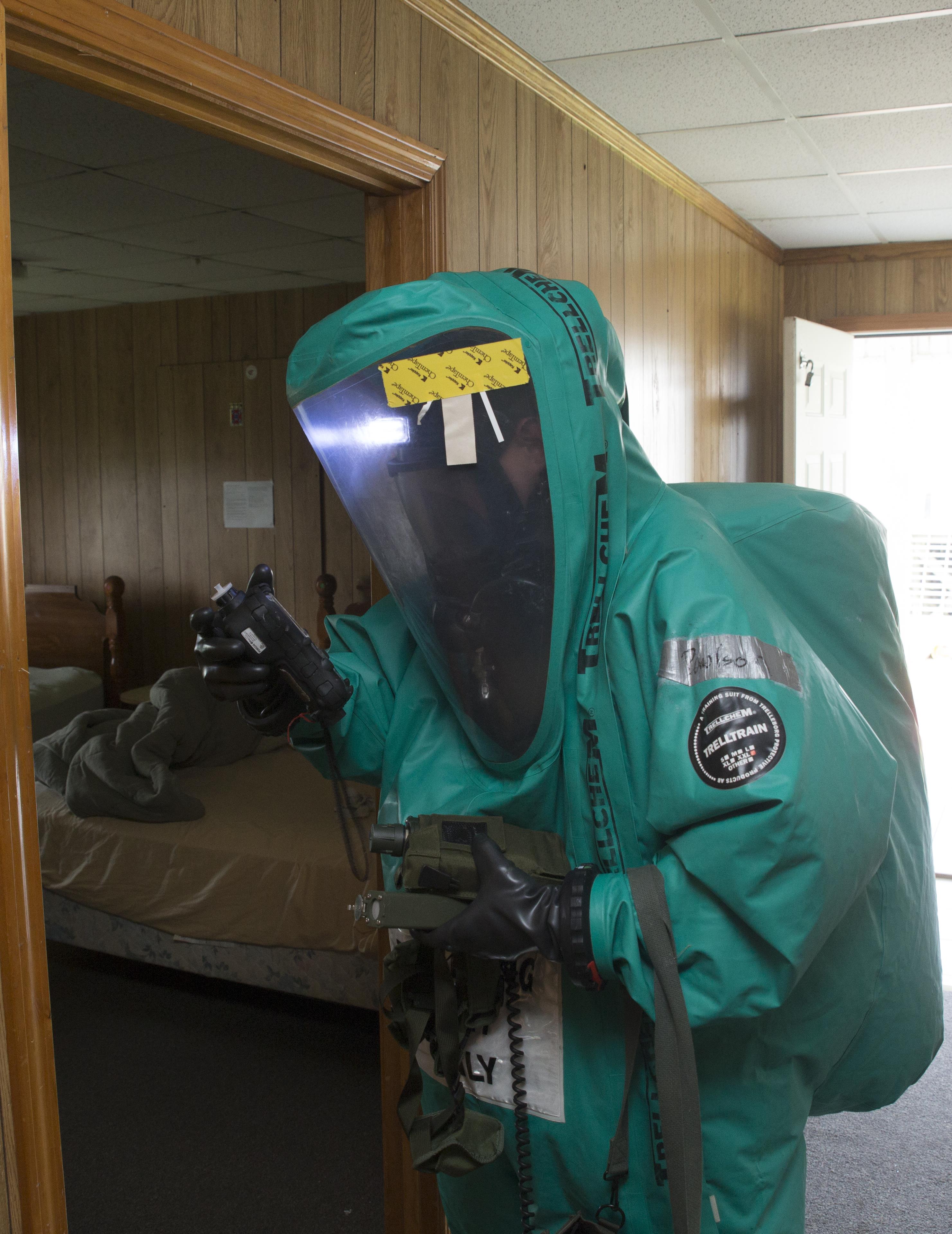 CBRN Marines conduct hazmat technician training