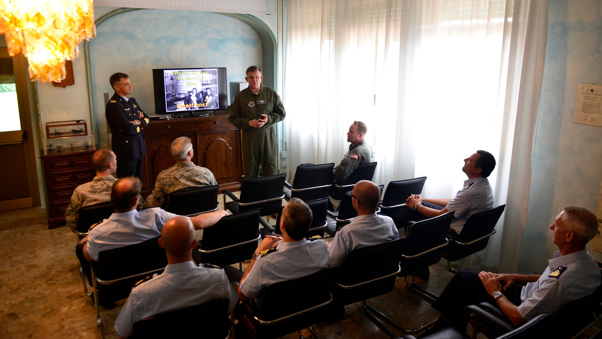 The U.S. Air Forces in Europe and Air Forces Africa commander, Gen. Frank Gorenc, speaks to Italian air force members during his visit, Aug. 1, 2016, at Aviano Air Base, Italy. Gorenc expressed his appreciation for the Italian hosts who help ensure the 31st Fighter Wing’s mission success. (U.S. Air Force photo by Airman 1st Class Cary Smith/Released) 