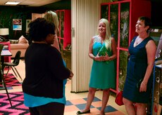 (U.S. Navy Photo by Mass Communication Specialist 1st Class Sean M.
Stafford/Released)