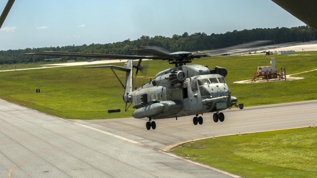 A CH-53E Super Stallion with Marine Heavy Helicopter Squadron 461 takes off to conduct a troop lift exercise with 2nd Air Naval Gunfire Liaison Company at Marine Corps Air Station New River, N.C., The CH-53E Super Stallion is the largest helicopter in the United States military, and able to carry a 26,000-pound Light Armored Vehicle, 16 tons of cargo, or enough combat-loaded Marines to lead an assault or humanitarian operation. The capabilities provided by the CH-53E strengthen the expeditionary capabilities of Marines Corps units and make this aircraft one of the most useful in the Marine Corps. HMH-461 is part of Marine Aircraft Group 29, 2nd Marine Aircraft Wing.