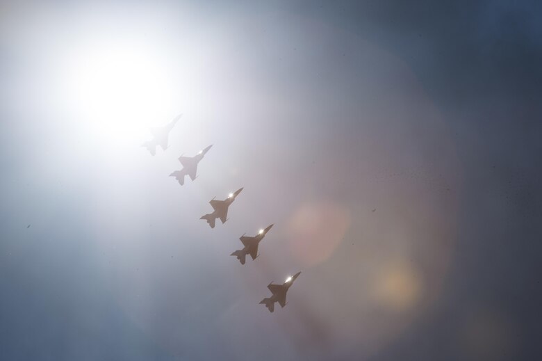 The U.S. Air Force Thunderbirds demonstrate precision flying during Cheyenne Frontier Days July 27, 2016, in Cheyenne, Wyo. A Thunderbirds performance displays the pride, precision and professionalism of the team while highlighting the skills and training indicative of all members of the Air Force. (U.S. Air Force photo/Staff Sgt. Christopher Ruano)