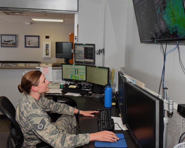 Peterson AFB Weather Flight keeps an eye on the sky > Peterson Air