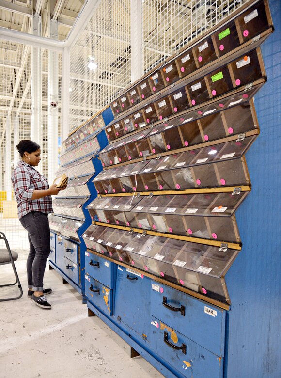 Tooling Around Automated tool cribs to help control cost, monitor