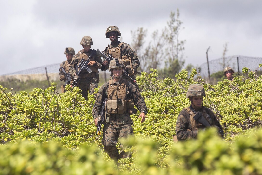 U.S. Marines assault a beach during Rim of the Pacific 2016, a maritime exercise in Hawaii, July 30, 2016. Marine Corps photo by Lance Cpl. Matthew Casbarro