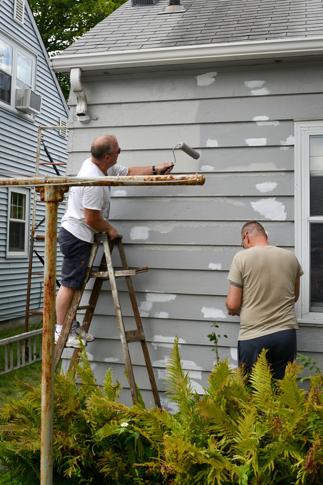 934th members participate in the 28th annual Paint-a-Thon Aug. 2. 