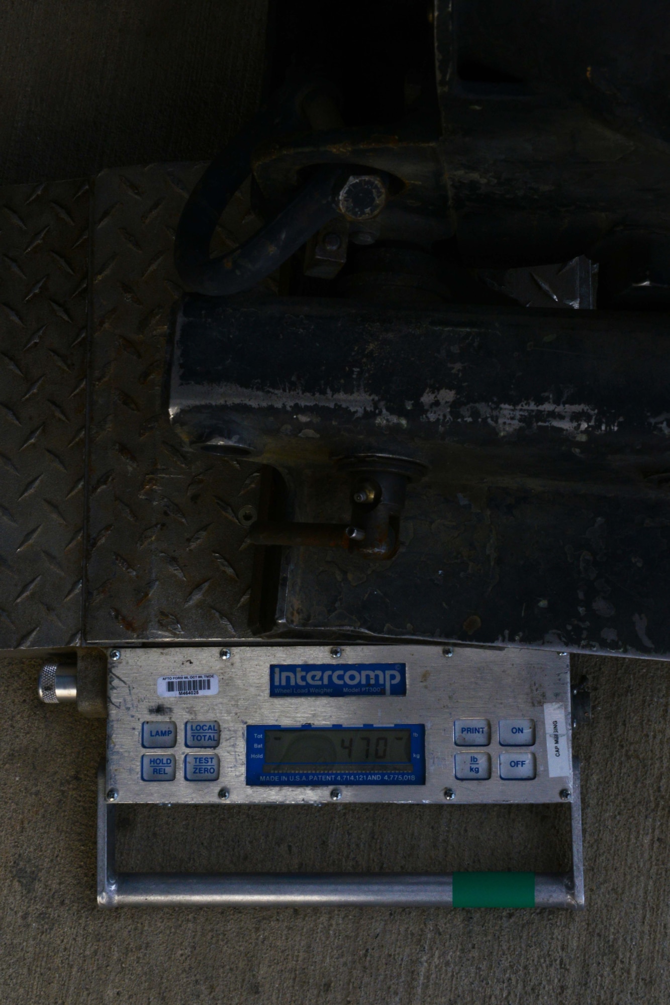 A scale registers the weight of an M119 Howitzer at Joint Base Elmendorf-Richardson, Alaska, August 3, 2016. The weapon can be transported via helicopter, towed by vehicle, or heavy-dropped from an aircraft. (U.S. Air Force photo by Airman 1st Class Javier Alvarez)
