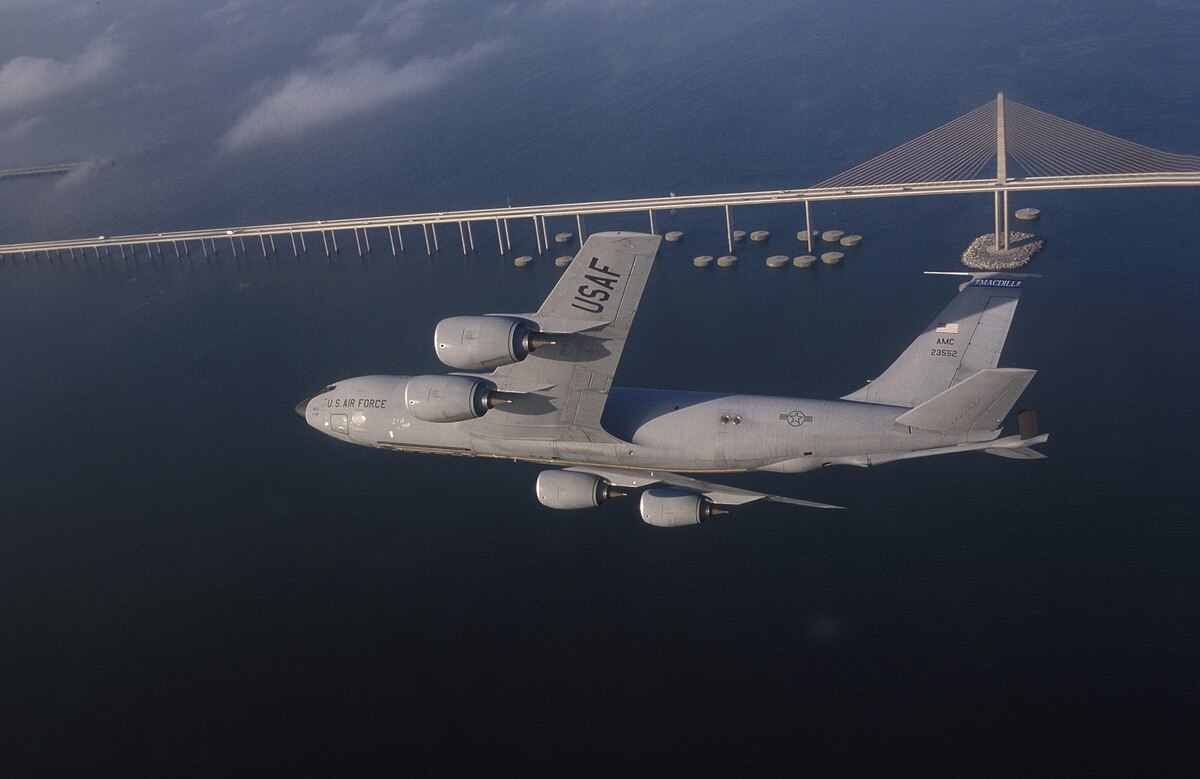Amazon.com: GeminiJets GMUSA129 U.S. Air Force Boeing KC