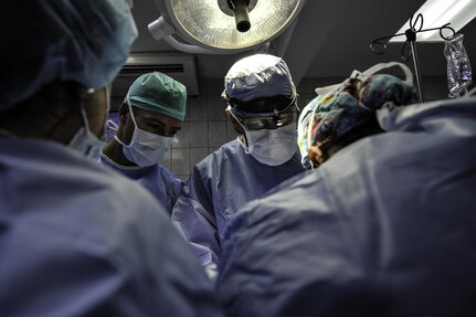 U.S. Army Lt. Col. (Dr.) James Smith, Joint Task Force-Bravo Medical Element general surgeon, performs surgery on a patient during a MEDEL Mobile Surgical Team operation at the Dr. Salvador Paredes Hospital in Trujillo, Honduras, July 28, 2016. The MST performed 11 surgeries during the team’s three-day operation in Trujillo.