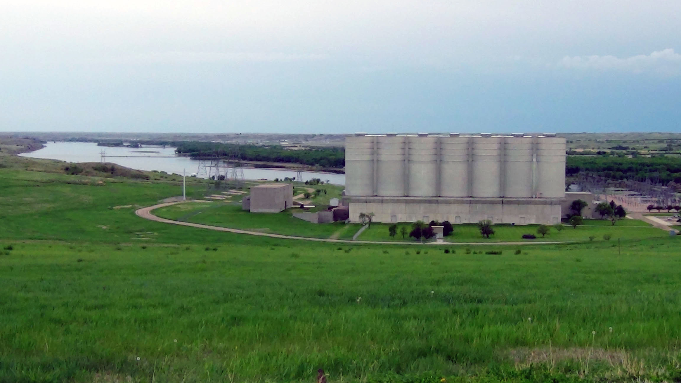 Oahe Dam Surge Tanks