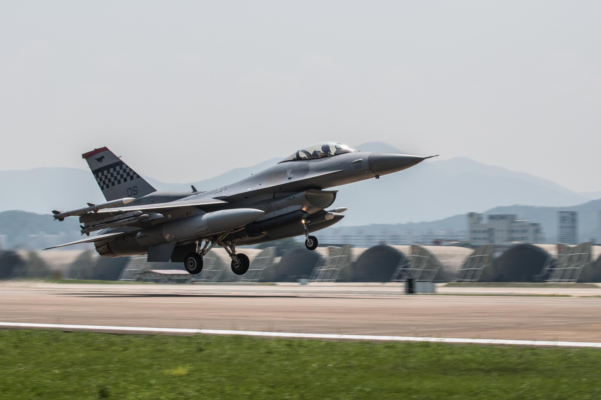 An F-16 Fighting Falcon takes off for Daegu’s airspace during Buddy Wing 16-7 at Daegu Air Base, Republic of Korea, Aug. 12, 2016. The Buddy Wing program is a 7th Air Force initiative to foster and maintain close ties and interoperability between the U.S. ROK air forces by training and flying combined missions. (U.S. Air Force photo by Senior Airman Dillian Bamman)