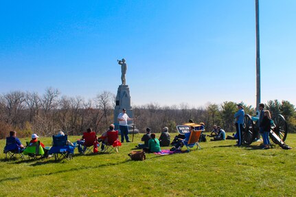 DIA analyst Greg Elder gives an intelligence and strategy briefing to staff ride participants at Barlow's Knoll on Gettysburg National Battlefield.