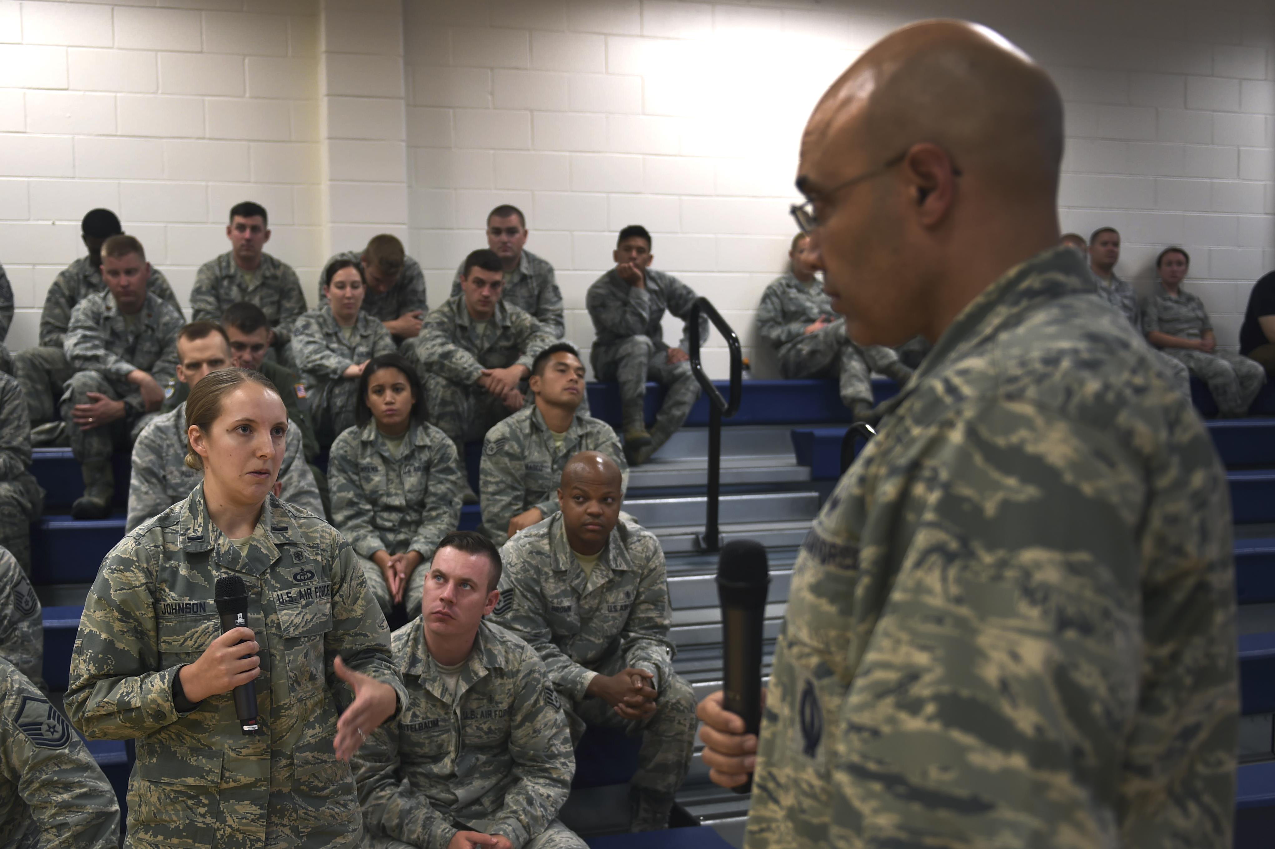 New wing commander outlines expectations at first ...