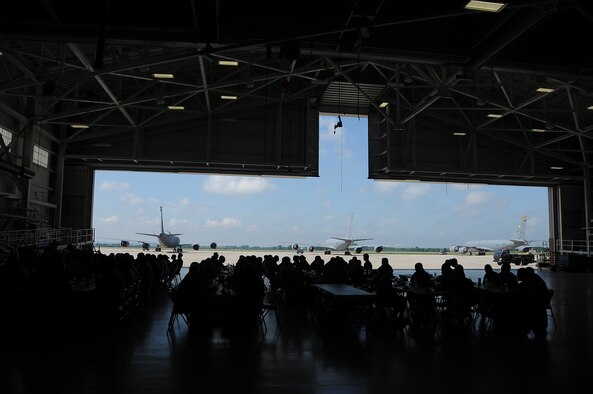 Officers from the 185th Air Refueling Wing Maintenance Group treat enlisted members to a burger burn lunch in the main hanger during home station annual training, in appreciation for their hard work at the Iowa Air National Guard in Sioux City, Iowa on August 17, 2016. 
U.S. Air National Guard Photo by Master Sgt. Vincent De Groot/Released