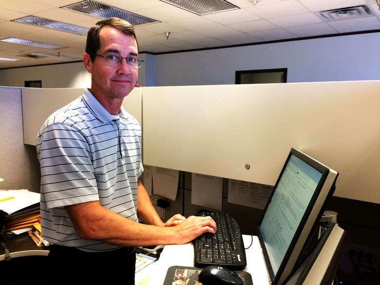 Randy L. Roberts has been named the U.S. Army Corps of Engineers (USACE) Real Estate Professional of the Year. Roberts’ exemplary and exceptional service to the U.S. Army, Real Estate Community of Practice, and to the U.S. Army Corps of Engineers Southwestern Division (SWD) elevated him to top honors.